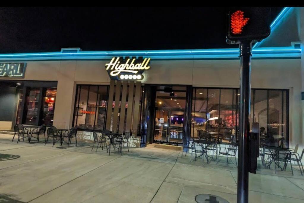 Short Walk To Jsu Stadium, Hospitals, And Bars In Fondren แจ็คสัน ภายนอก รูปภาพ