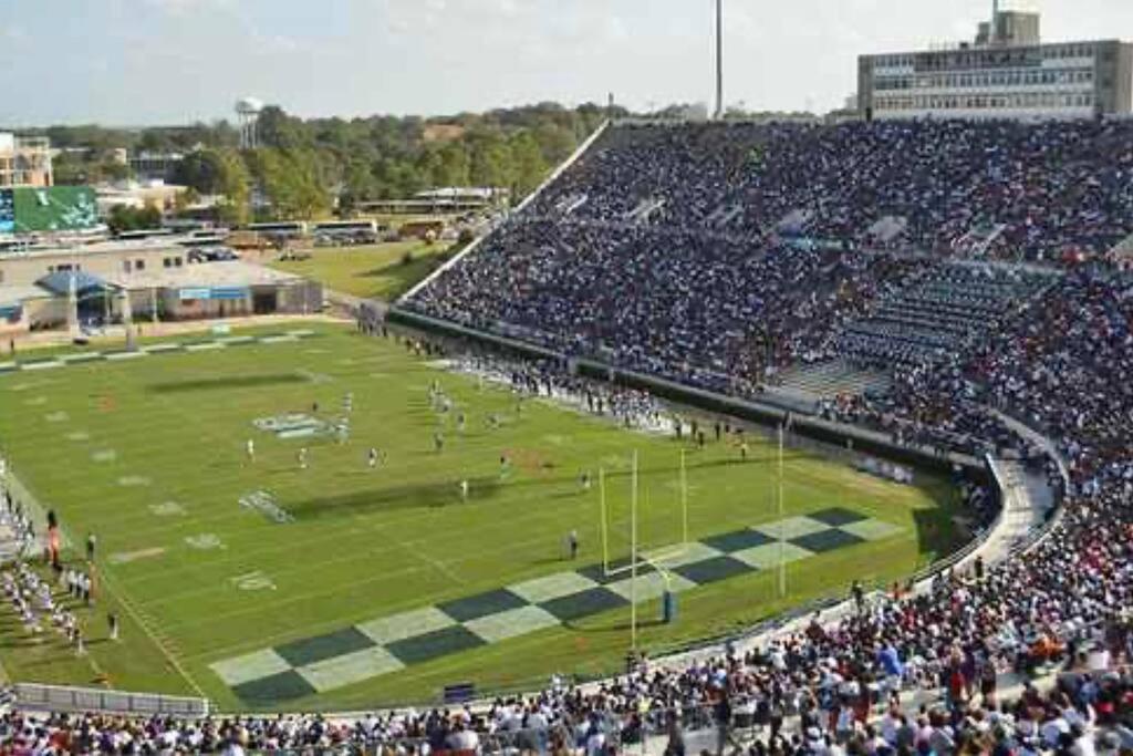 Short Walk To Jsu Stadium, Hospitals, And Bars In Fondren แจ็คสัน ภายนอก รูปภาพ